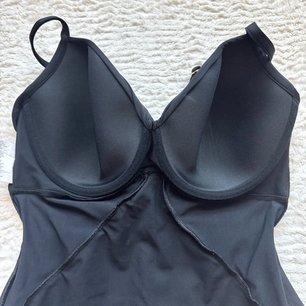 Miraclesuit Belle One Piece Swimsuit $182 Size 16 Black Mesh Panels V Neck Twist